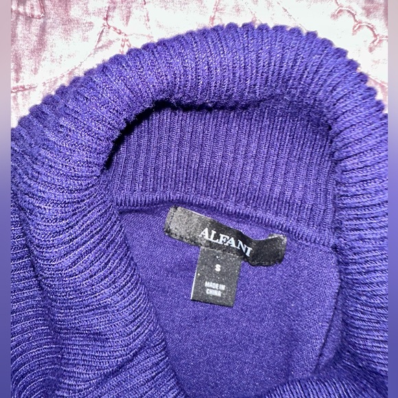 Alfani Women’s Turtleneck Poncho Sweater Purple Small - Picture 10 of 14